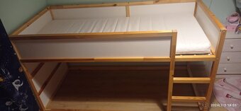 Dětská postel zn.Ikea Kura 2200,-kc bez matrace - 2