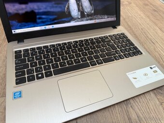 Notebook Asus 15.5" FullHD, 4h baterie, SSD 250GB, Win 10 - 2
