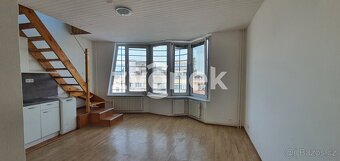 Pronájem bytu 1+kk v centru Zlína – Dlouhá ulice - 2
