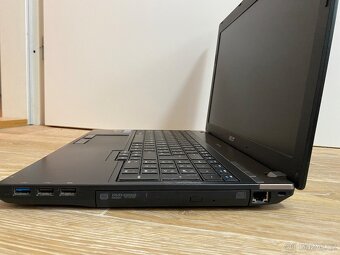 Acer TravelMate 8573TG - 2