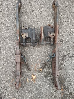 ZETOR RAMENA  KONZOLA6211,6245,7211,7245,7711,7745.. - 2