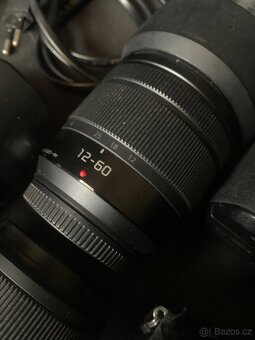 2x Lumix G7 + 3x objektiv + 13x paměťová karta + 3x baterie - 2