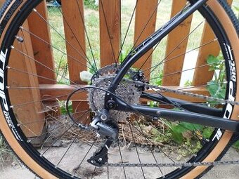 maxbike gravel aragon shimano claris 2×8 black model 2022 - 2