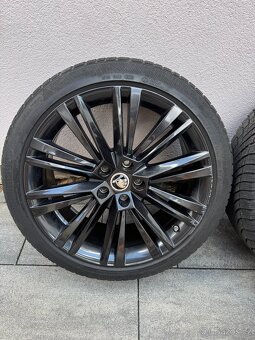 Alu kola 19" 5x112 235/40/r19 Škoda Superb III zimní - 2