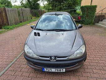Peugeot 206 1.4 55kw r.v 2000 - 2