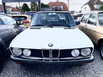 BMW-5 E28 5 Rychlostní - 2