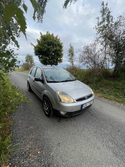 Ford Fiesta 1.3 i 51 kw - 2