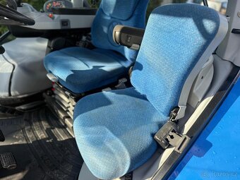 Zemědělský traktor New Holland T7.250 AutoComand, rok výroby - 2