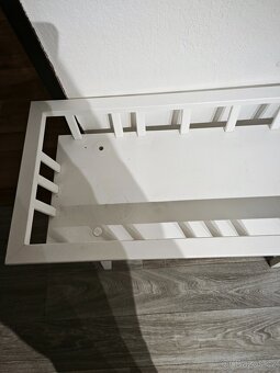 Bílý odkládací stolek IKEA - 2