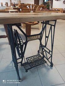 Stolek z šicího stroje - 2
