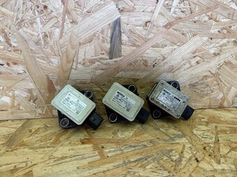 SNÍMAČ PŘÍČNÉHO ZRYCHLENÍ ESP AUDI 8E0907637B / 8E0907637C - 2