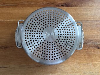 Stojan na drubez Weber - 2