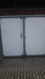dvoukřídlová garážová vrata ocelová - 2
