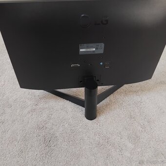 Herní monitor LG - 2