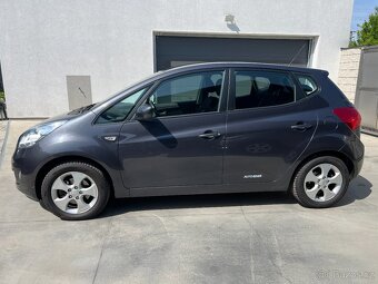 KIA VENGA 1,4i 66KW 1.MAJITEL 48000KM TEMPOMAT PARK.SENZORY - 2