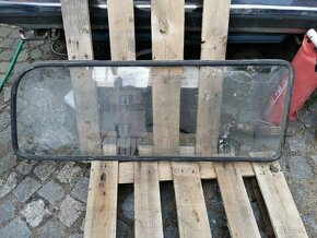 VW Bus Transporter Kulaták t2 pravé zadní boční okno - 2