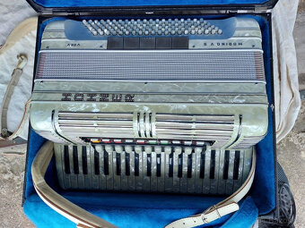 Hohner Morino VS VOX V se zesilovačem Hohner VOX 5midi akord - 2