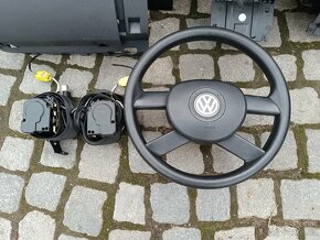 VW Touran - 2