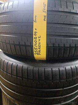 255/40r19 letní Falken - 2