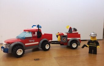 Lego City 7942 - Hasičský pick-up - 2