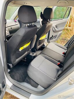 Škoda Fabia 1.2 TSI 63kW Ambition Combi - 2