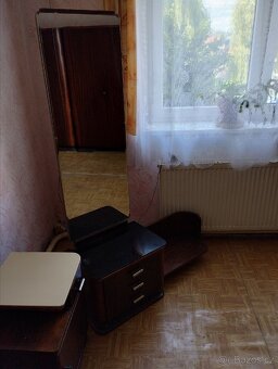Prvorepublikový nábytek - 2