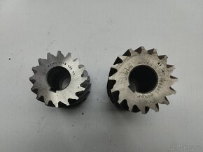 Válcové frézy a koník s hrotem - 2