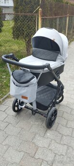Kočárek 2v1 s nastavitelným směrem jízdy - 2