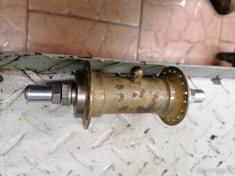 Řemenáč střed - 2