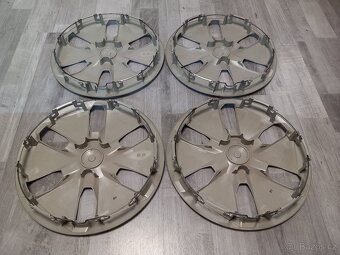 Poklice Vw, 7T0 601 147, NOVÉ - 2