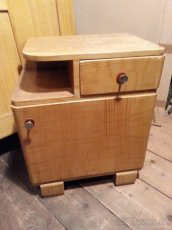 Postel se stolkem - 2