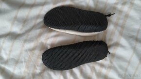 Boty do vody, bílé, vel. 29 - 2