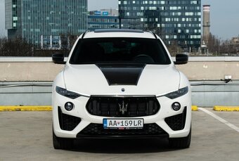 Maserati Levante SQ4 - 2