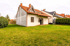 Prodej rodinného domu 6+kk (201 m²), pozemek 616 m², částečn - 2