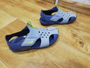 Dětské pantofle Nike vel. 32 - 2