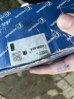 Termostat VW, Škoda, Seat. Značka pierburg 7.02255.40.0 - 2