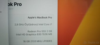 Apple MacBook PRO 15" 2017 touchbar - 2