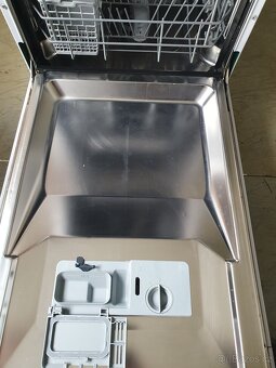 Whirlpool myčka nádobí ADP 522 WH - 2