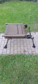 Avid Carp Benchmark Memory Foam Recliner - 2
