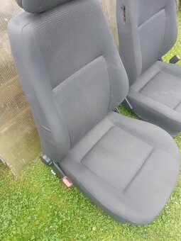 VW Lupo 3l sedačky. - 2