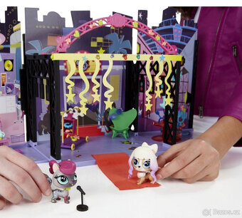 Hasbro Littlest Pet Shop Backstage Style Set - 2