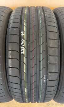 nové prémiové letní pneu 225/40-19 Bridgestone DOT 1225 - 2
