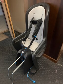 Prodám dětskou sedačku na kolo Thule - 2