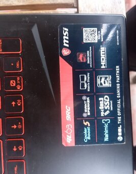 Herní notebooku MSI gl63 9rc - 2