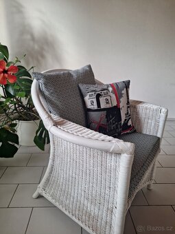 proutěné křeslo bílé s patinou - 2