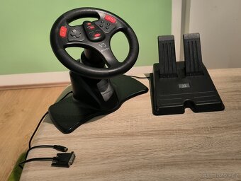 Závodní volant s pedály pro DOS a Windows - 2