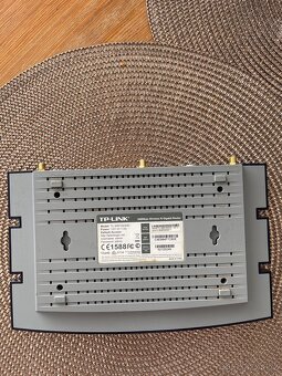 Router TP-LINK - 2