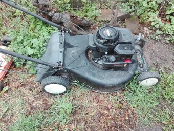 sekačka briggs&stratton s pojezdem - 2