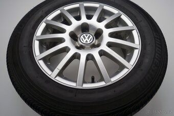 Volkswagen Bora Golf - Originání 15" alu kola - Letní pneu - 2