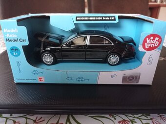 Modely aut 1:32 Audi, Mercedes, BMW, Porsche - 2